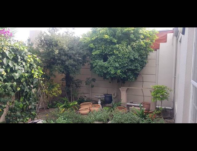 2 BEDROOM HOUSE RENTED IN WEST BEACH